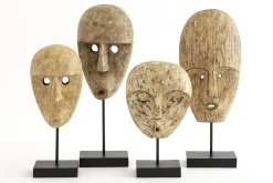 Flamant Anano, Masque, A Pied Hot