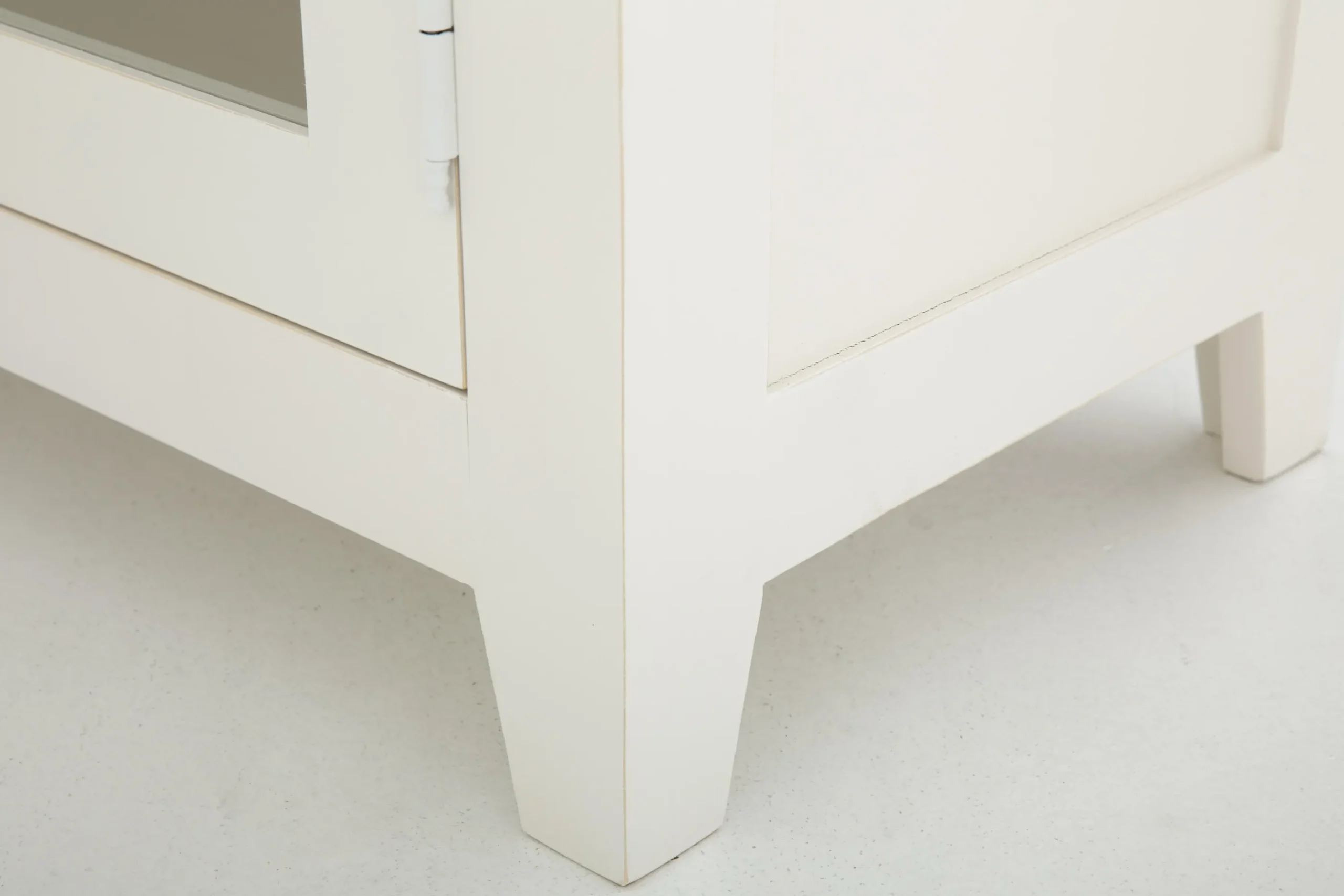 Flamant Brest, Vitrine, 2 Portes Et 4 Tiroirs Online