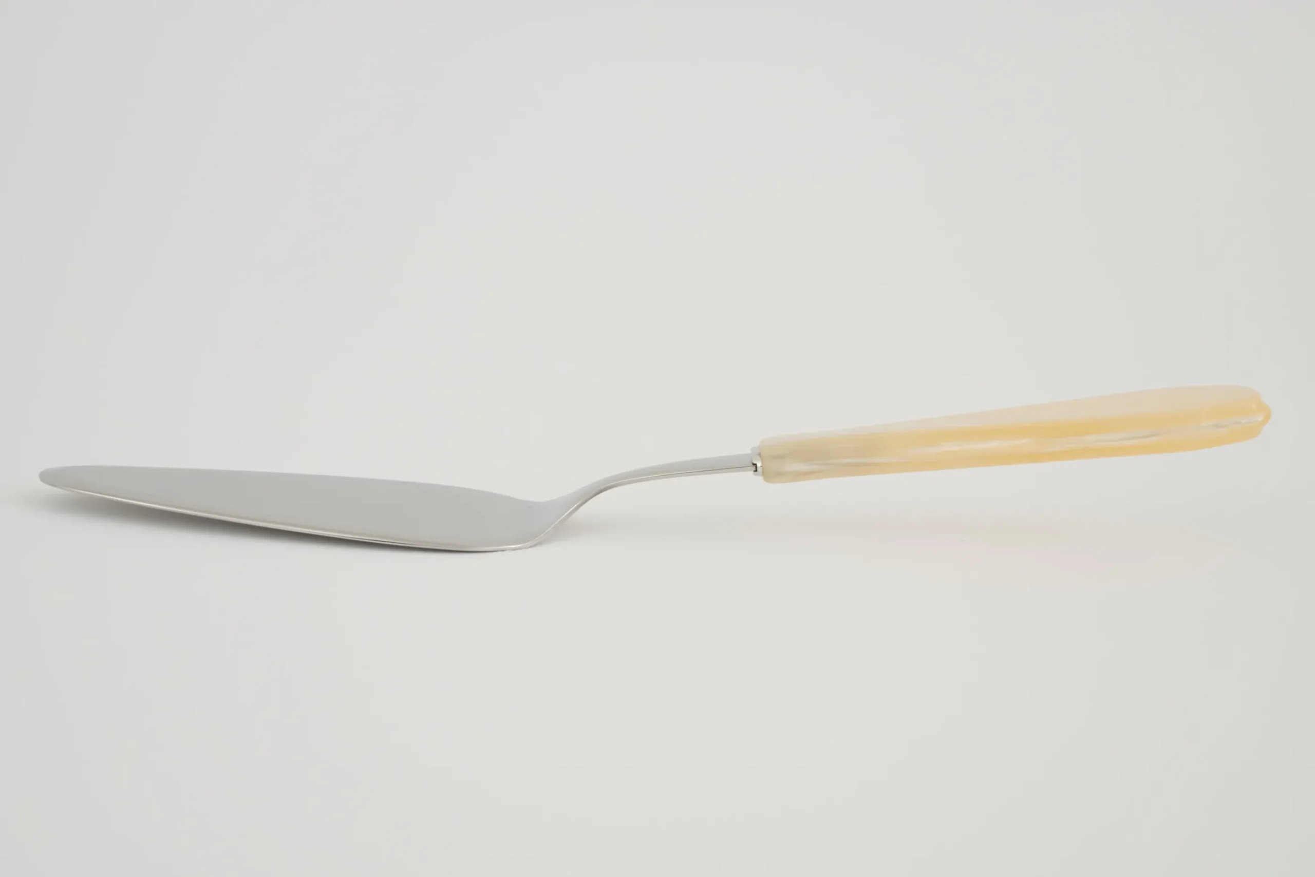 Flamant Coline, Serveuse Patissiere Discount