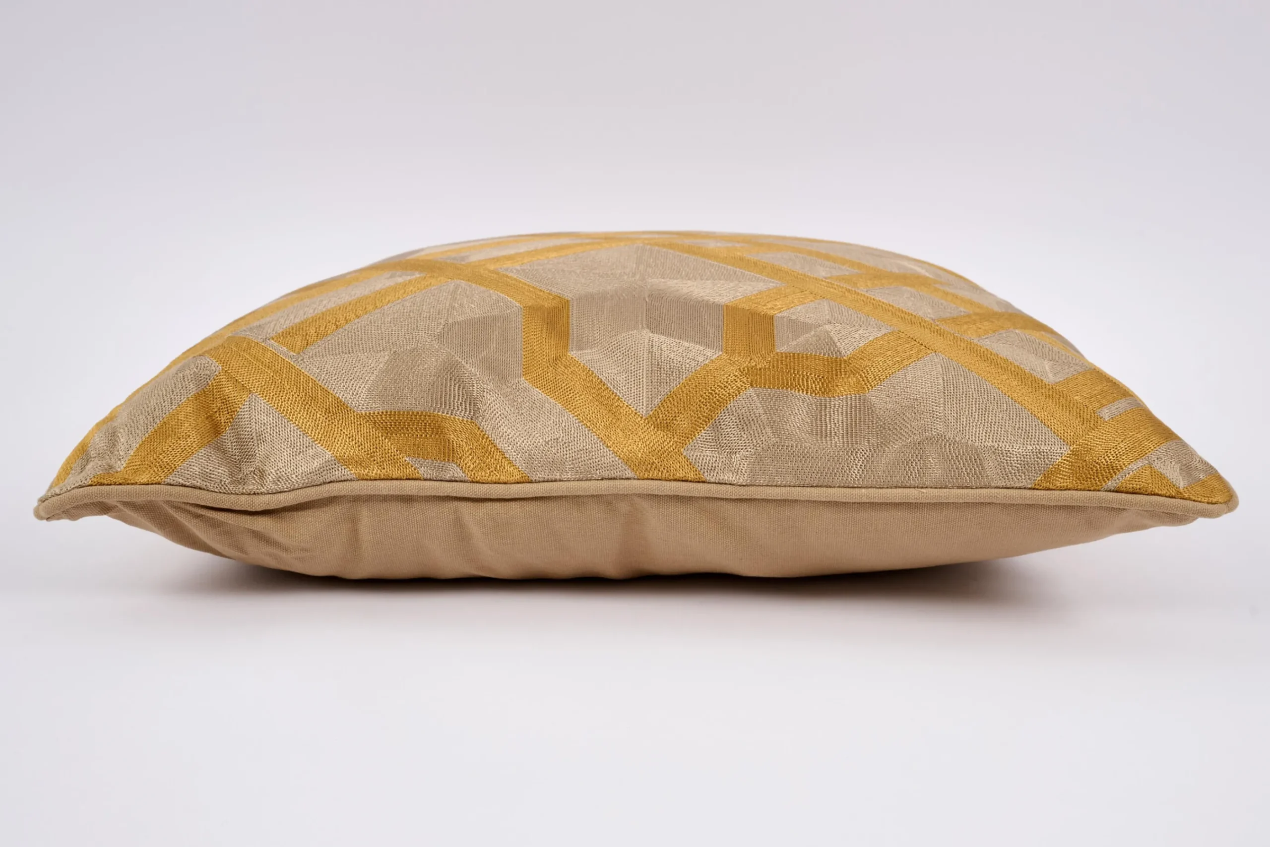 Flamant Levi, Coussin Best