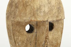 Flamant Lilli, Masque, A Pied Best